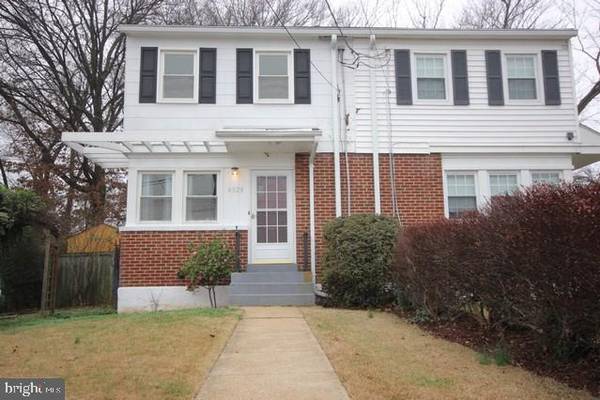 6926 UNIVERSITY DR, Alexandria, VA 22307