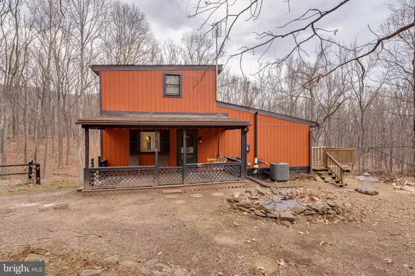 Berkeley Springs, WV 25411,181 FLAGSTONE LN