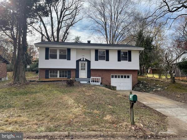 718 CALVERT LN, Fort Washington, MD 20744