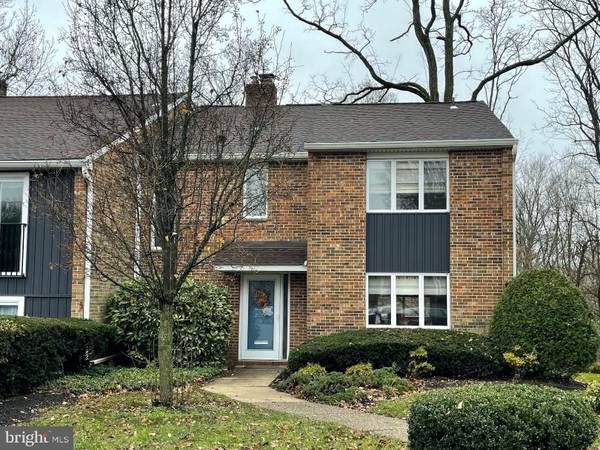 22 W CLOSE, Moorestown, NJ 08057