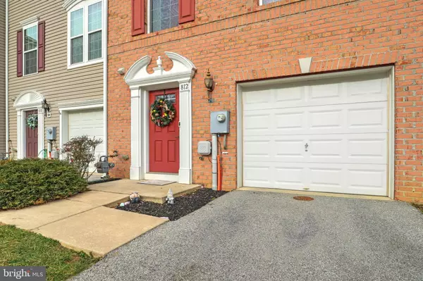 Hanover, PA 17331,812 BLOSSOM DR