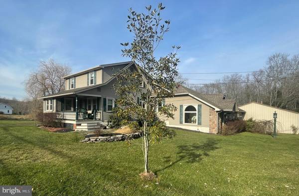 451 PINE SWAMP RD, Elverson, PA 19520