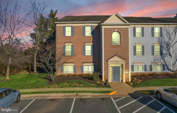 1128 HUNTMASTER TER NE #202, Leesburg, VA 20176