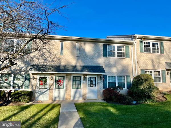 81 HAMPSTEAD DR #81, Ambler, PA 19002