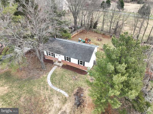 147 CAVE QUARTER DR, Charles Town, WV 25414