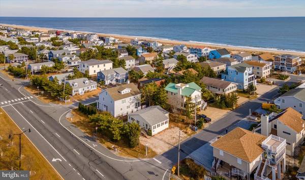 9 S 2ND ST, South Bethany, DE 19930