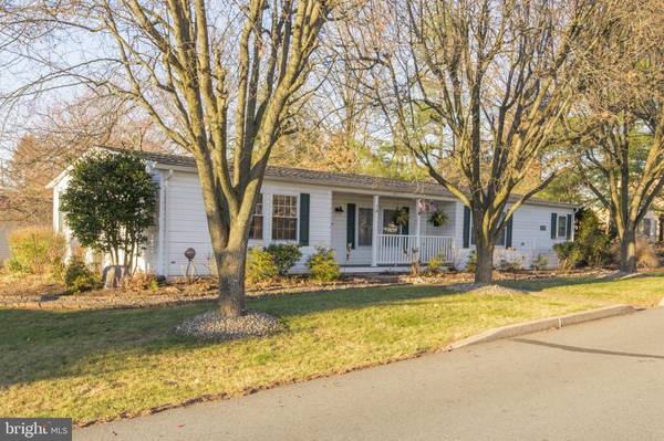 10 CHESTNUT CT W, Harleysville, PA 19438