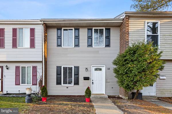 18 SAILBOAT CIR, Newark, DE 19702