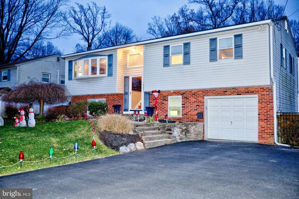 1462 KINGSLEY DR, Warminster, PA 18974