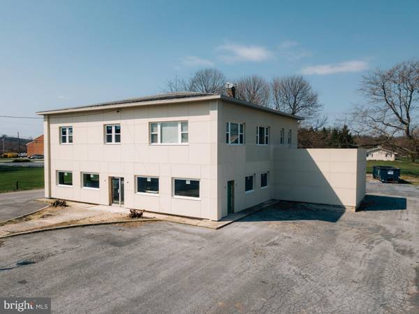 15125 BUCHANAN TRL E, Blue Ridge Summit, PA 17214