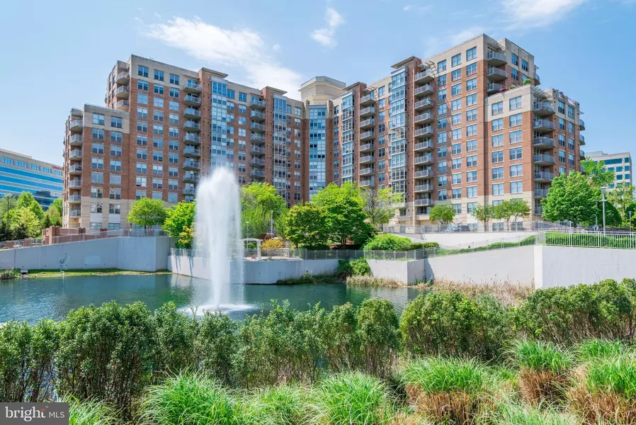 11800 SUNSET HILLS RD #819, Reston, VA 20190