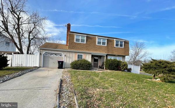 10 SPRING HILL DR, Clementon, NJ 08021