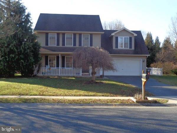 19 WOODVIEW DR, Mount Holly Springs, PA 17065