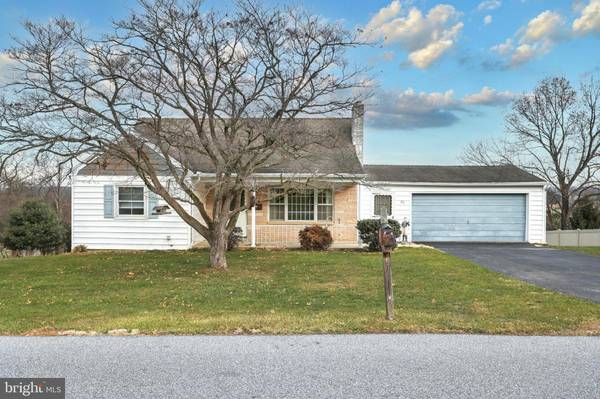 25 PINE ST, Jacobus, PA 17407