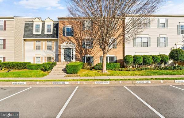 9230 CASPIAN WAY #201, Manassas, VA 20110