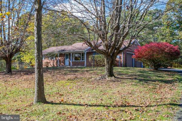 54 MINE RD, Oley, PA 19547