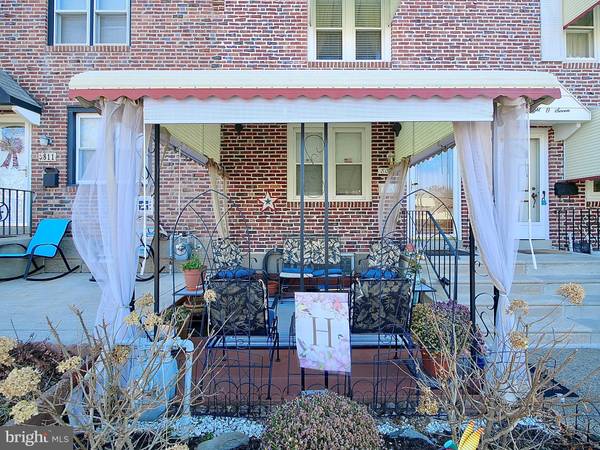 Glenolden, PA 19036,809 HILLCREST DR