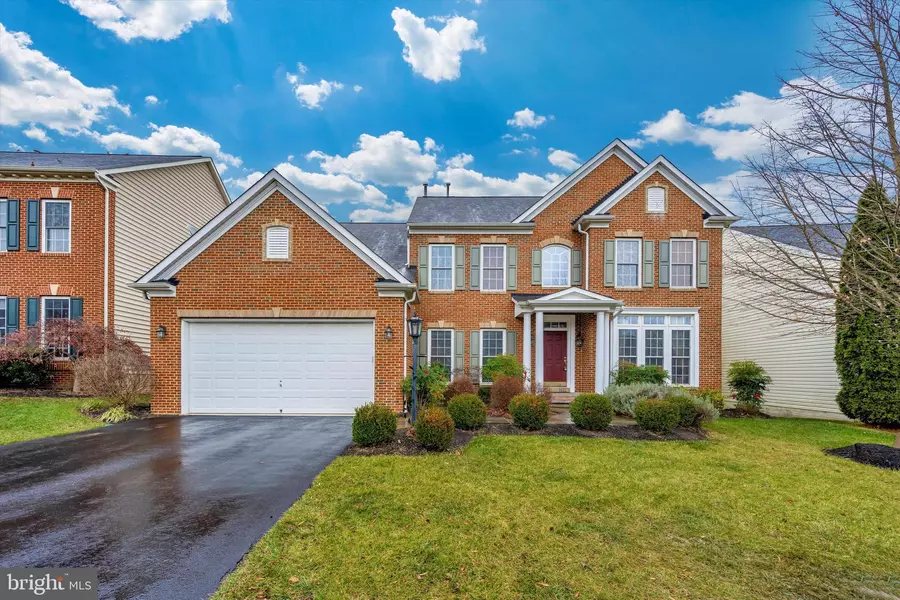 9739 ROYAL CREST CIR, Frederick, MD 21704