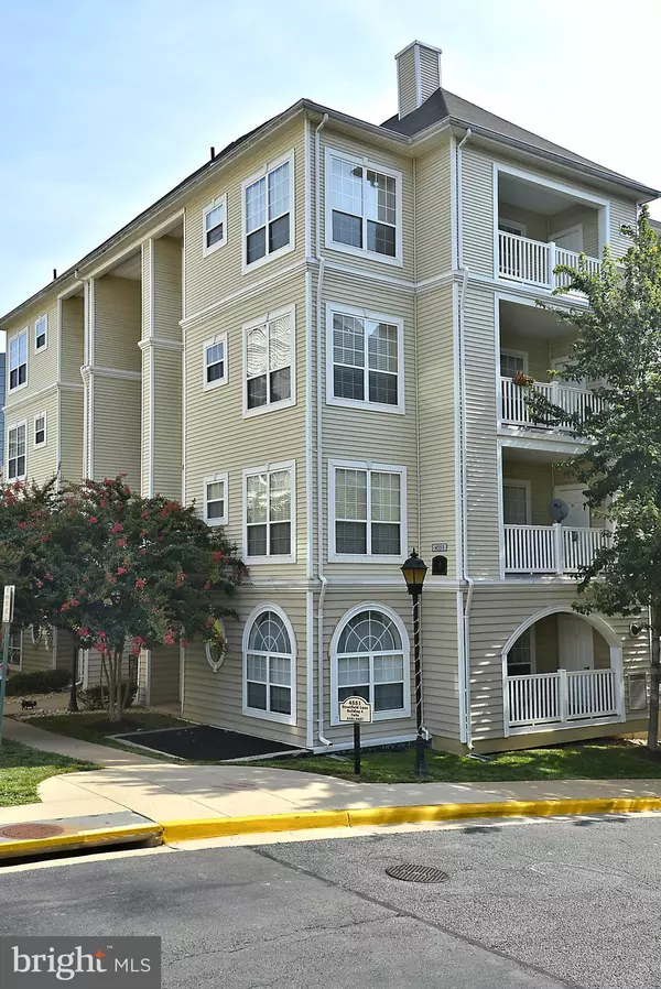 Alexandria, VA 22311,4551 STRUTFIELD LN #4126