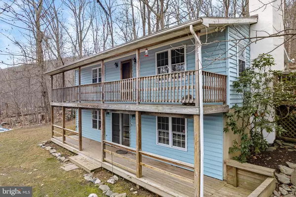 488 ASHLAND WOODS DR, Harpers Ferry, WV 25425