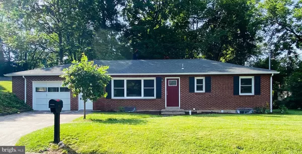 403 N DUKE ST, Hummelstown, PA 17036