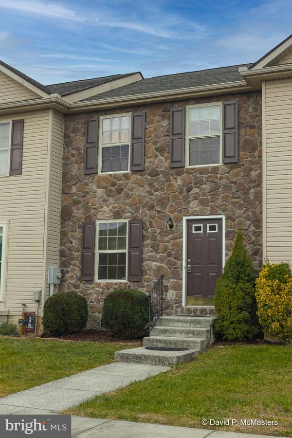 31 JUDGES CT, Inwood, WV 25428