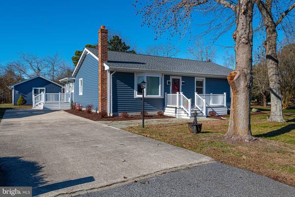 32540 W RIGA DR, Ocean View, DE 19970