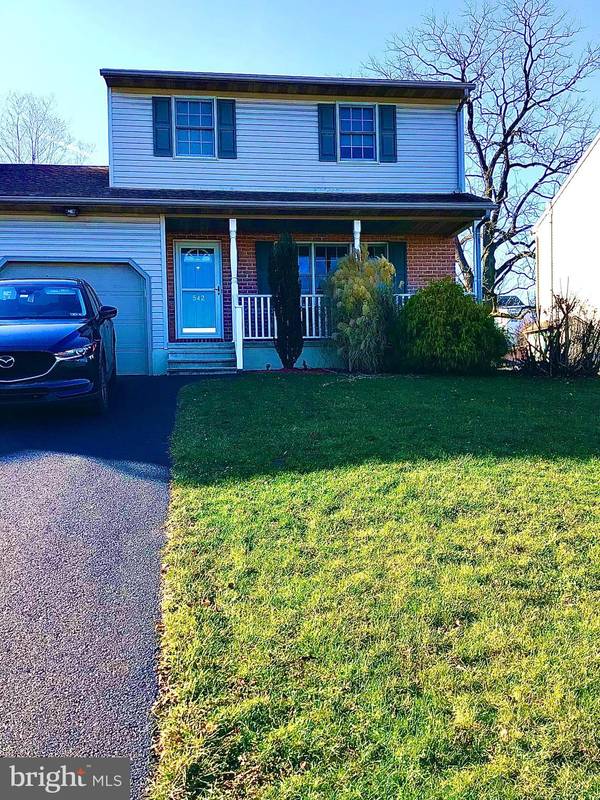 542 WYATT DR, Blandon, PA 19510