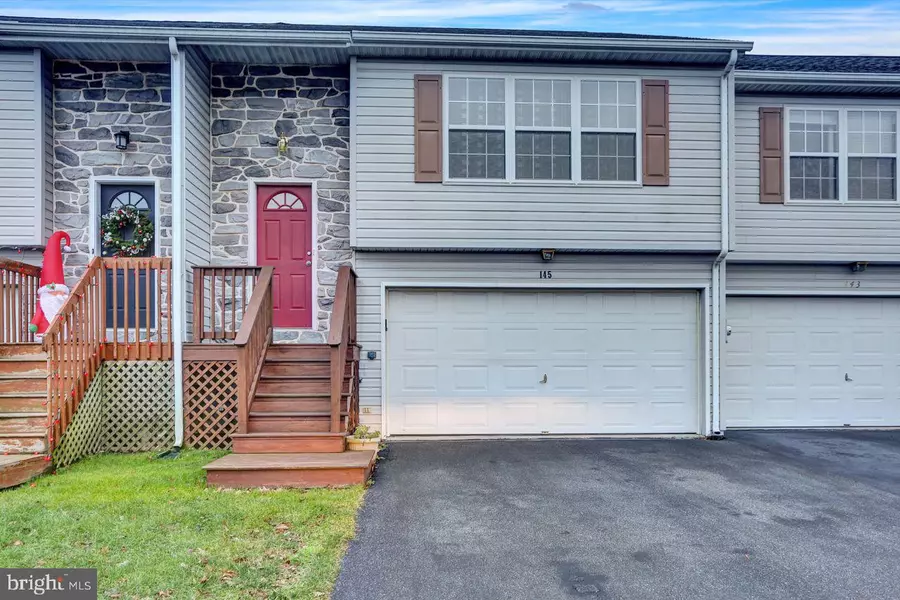 145 NORLAWN CIR, Lancaster, PA 17601