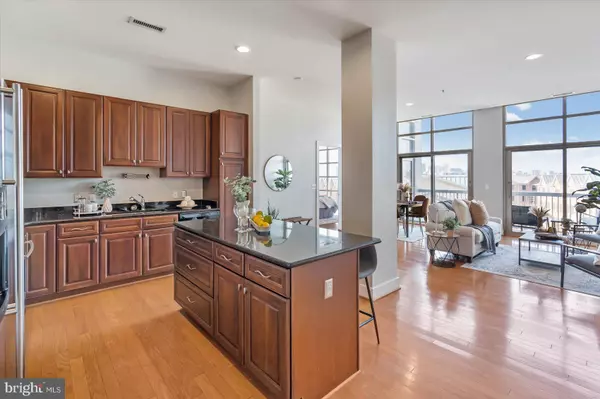 Baltimore, MD 21224,2772 LIGHTHOUSE PT E #413