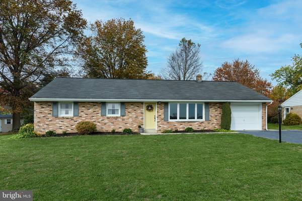 1006 ELBOW RD, Lititz, PA 17543