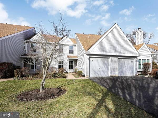 238 BIRCH HOLLOW DR, Bordentown, NJ 08505