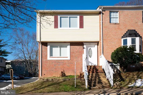 719 OLDE FORGE DR, Fredericksburg, VA 22405