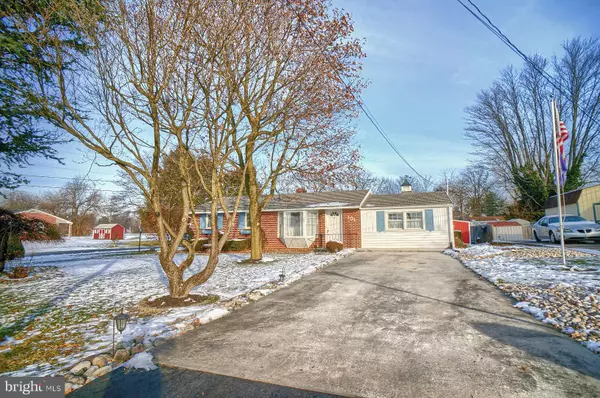 101 E MAIN ST, Plainfield, PA 17081