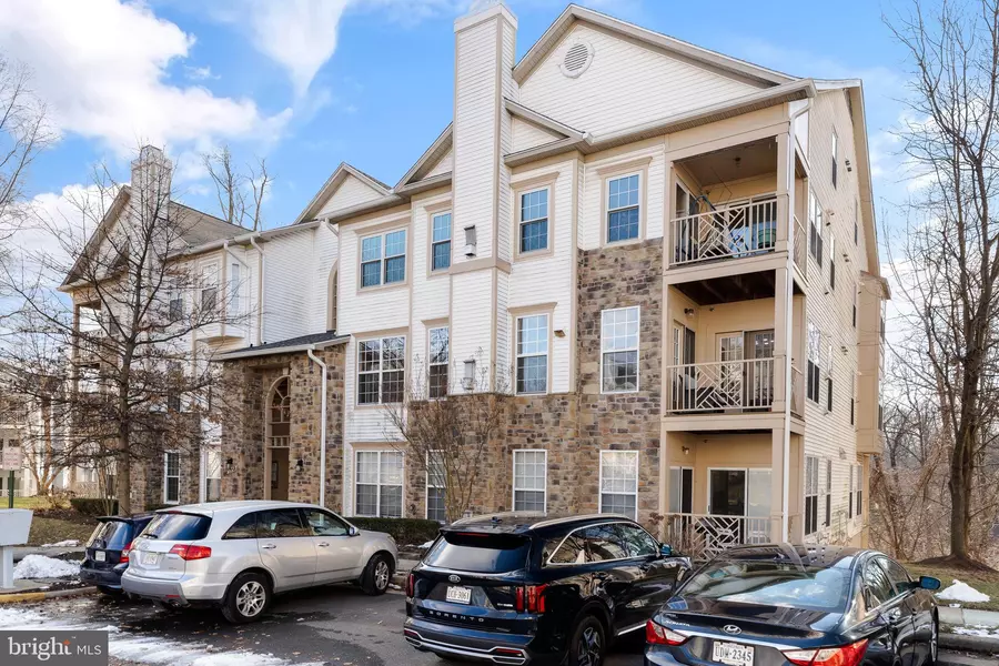 5958 FOUNDERS HILL DR #303, Alexandria, VA 22310