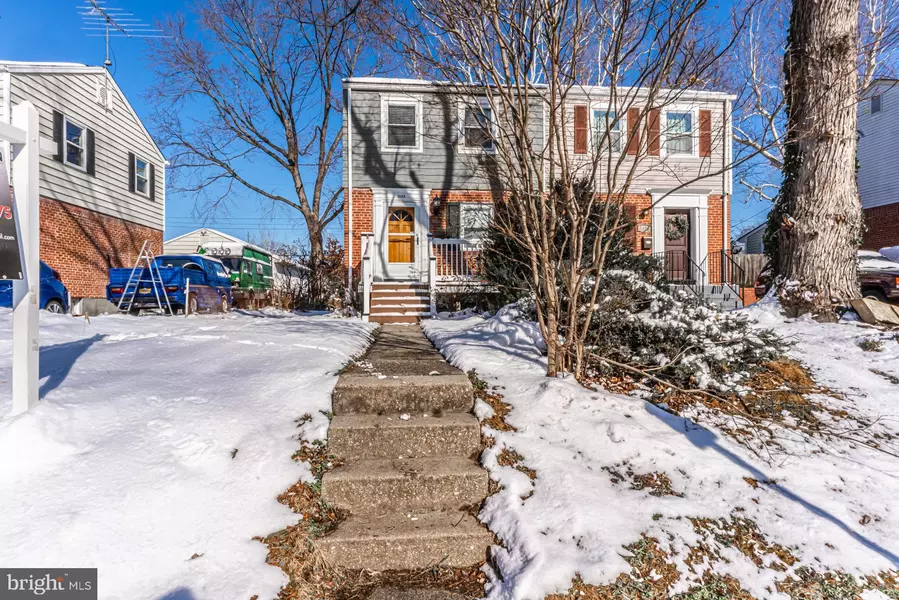 2122 ARLINGTON TER, Alexandria, VA 22303