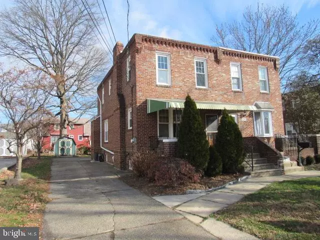 216 HAZEL AVE, Folsom, PA 19033