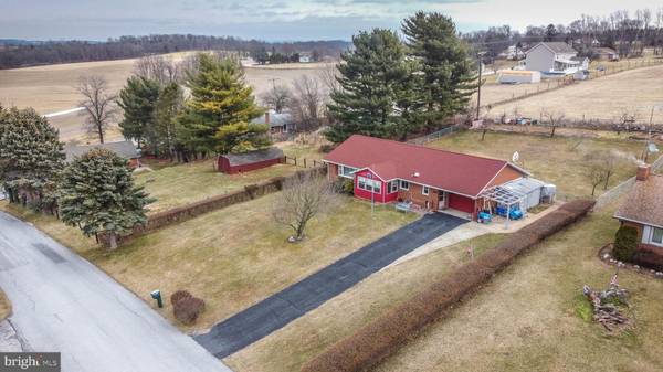 5014 PANARAMA HEIGHTS RD, Spring Grove, PA 17362