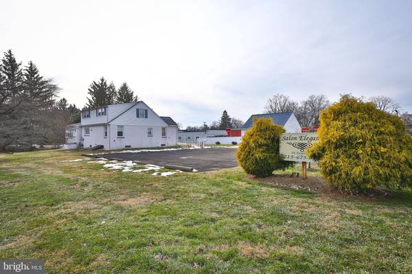 296 EVERGREEN AVE, Warminster, PA 18974