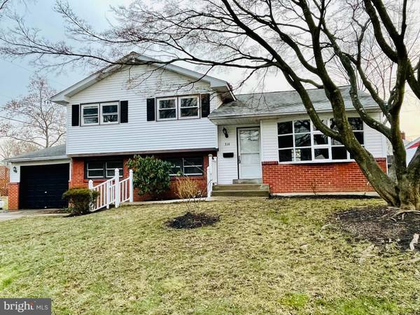 319 ASHBOURNE RD, Claymont, DE 19703