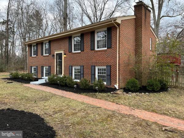 8429 MOUNT ZEPHYR DR, Alexandria, VA 22309