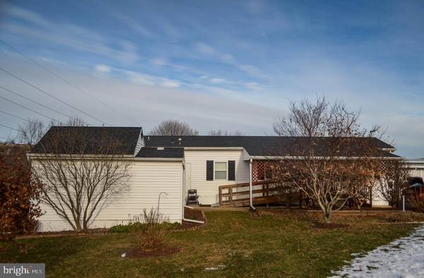 324 BLUE JAY DR, Red Lion, PA 17356