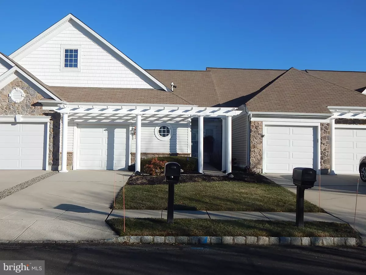 Trenton, NJ 08690,33 FALCON CT