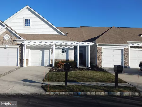 33 FALCON CT,  Trenton,  NJ 08690