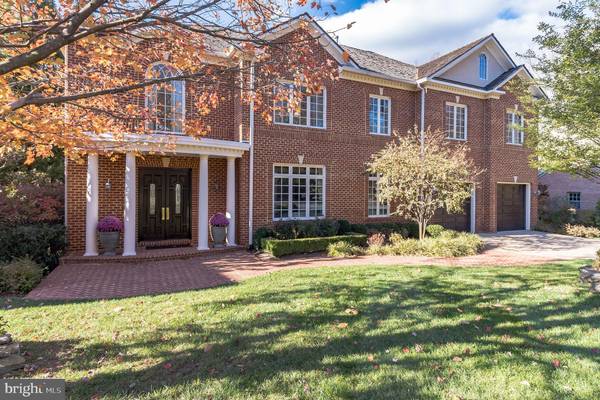 1802 SOLITAIRE LN, Mclean, VA 22101