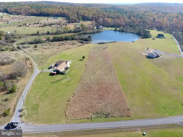 Capon Bridge, WV 26711,9 QUAKER LAKE