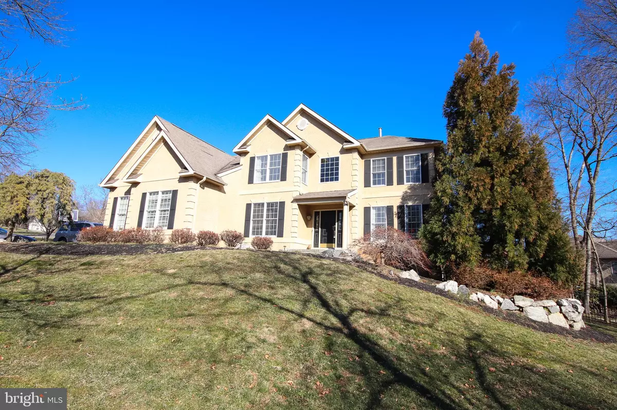 Newtown Square, PA 19073,10 HEATHER WAY