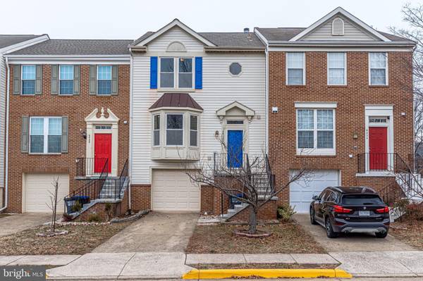 6426 OVERCOAT LN, Centreville, VA 20121