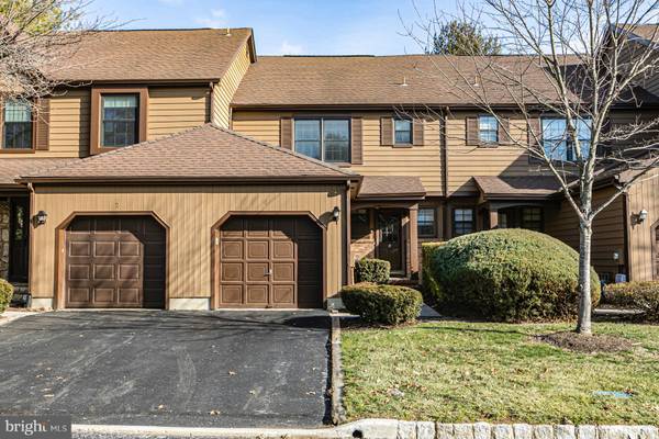 4 CLIVEDEN CT, Lawrenceville, NJ 08648