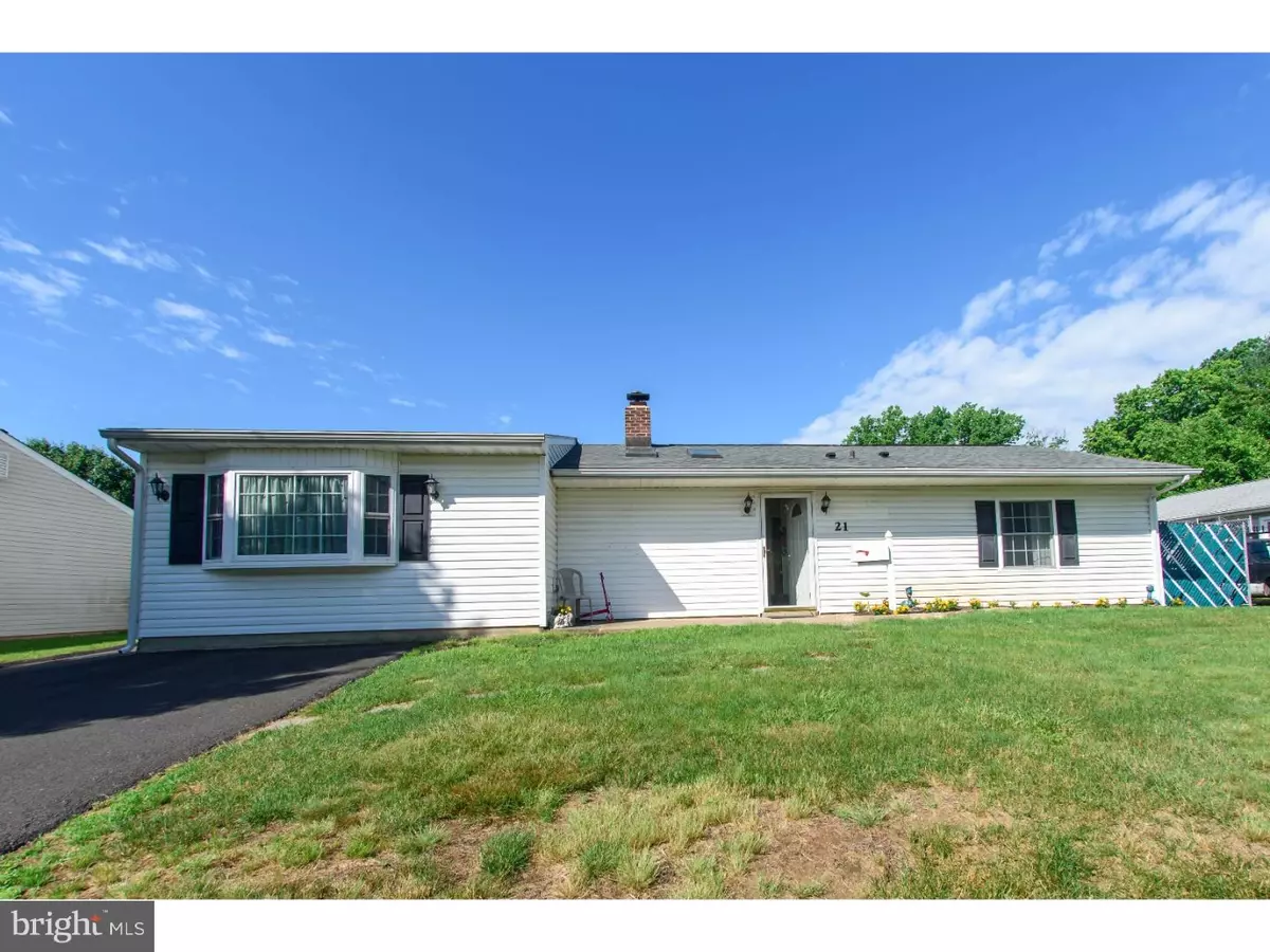 Levittown, PA 19054,21 TAMARACK LN